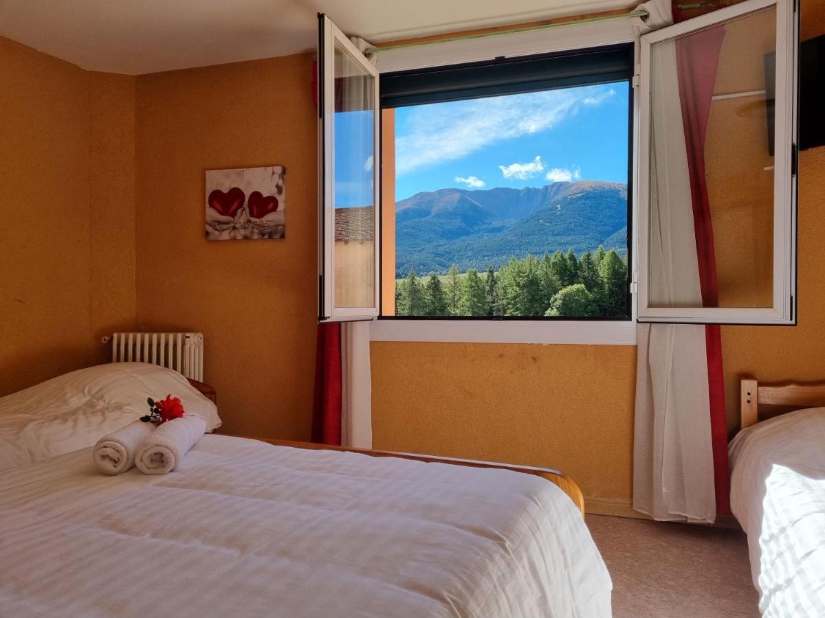 Le Catalan - Hotel Et Appartements Mont-Louis Ngoại thất bức ảnh