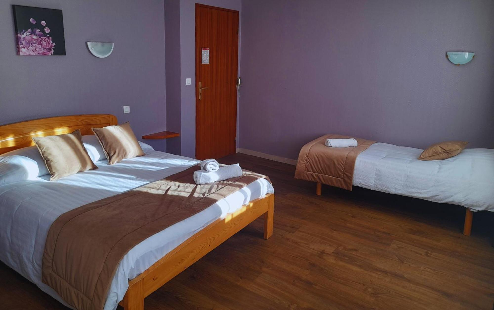 Le Catalan - Hotel Et Appartements Mont-Louis Ngoại thất bức ảnh