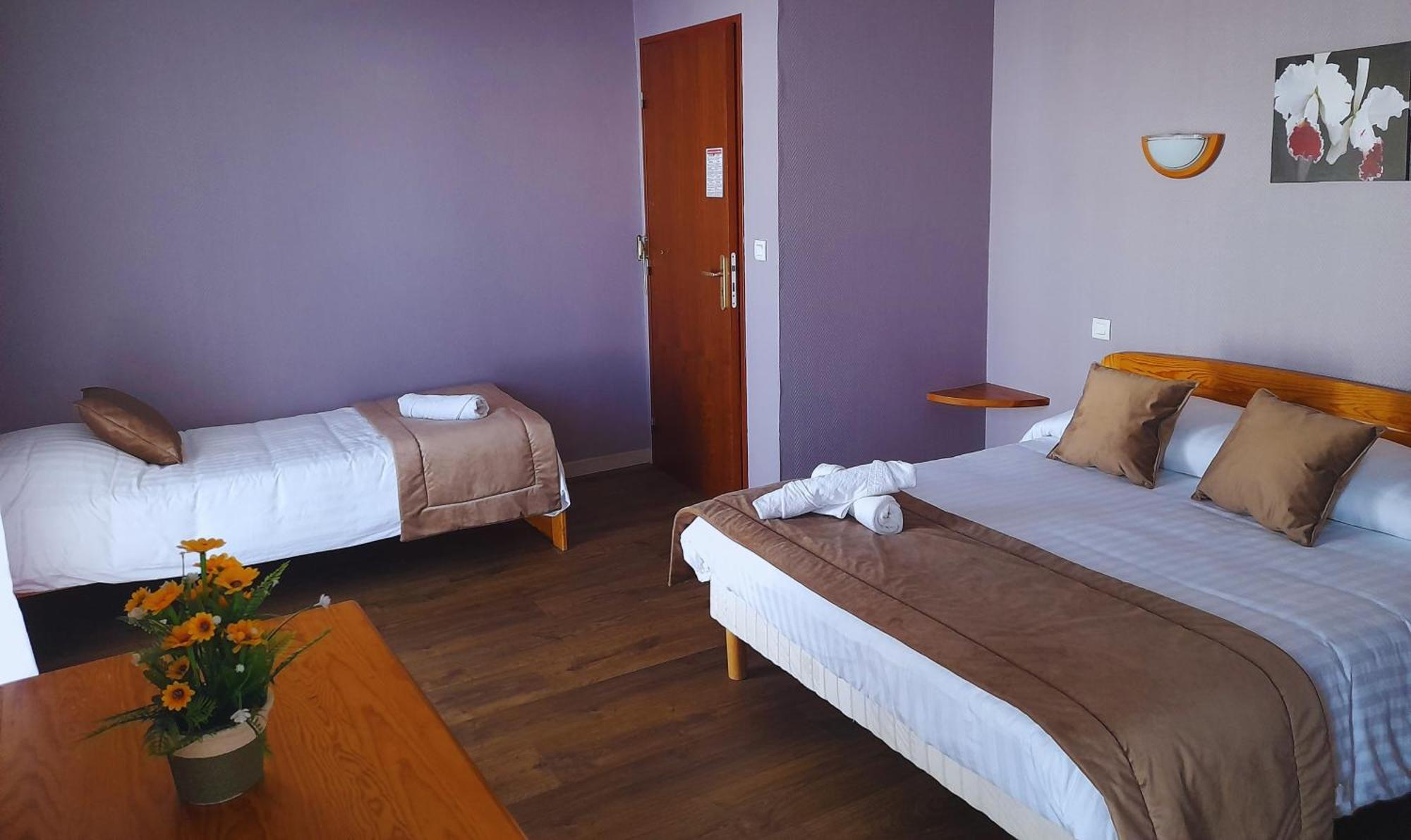 Le Catalan - Hotel Et Appartements Mont-Louis Ngoại thất bức ảnh