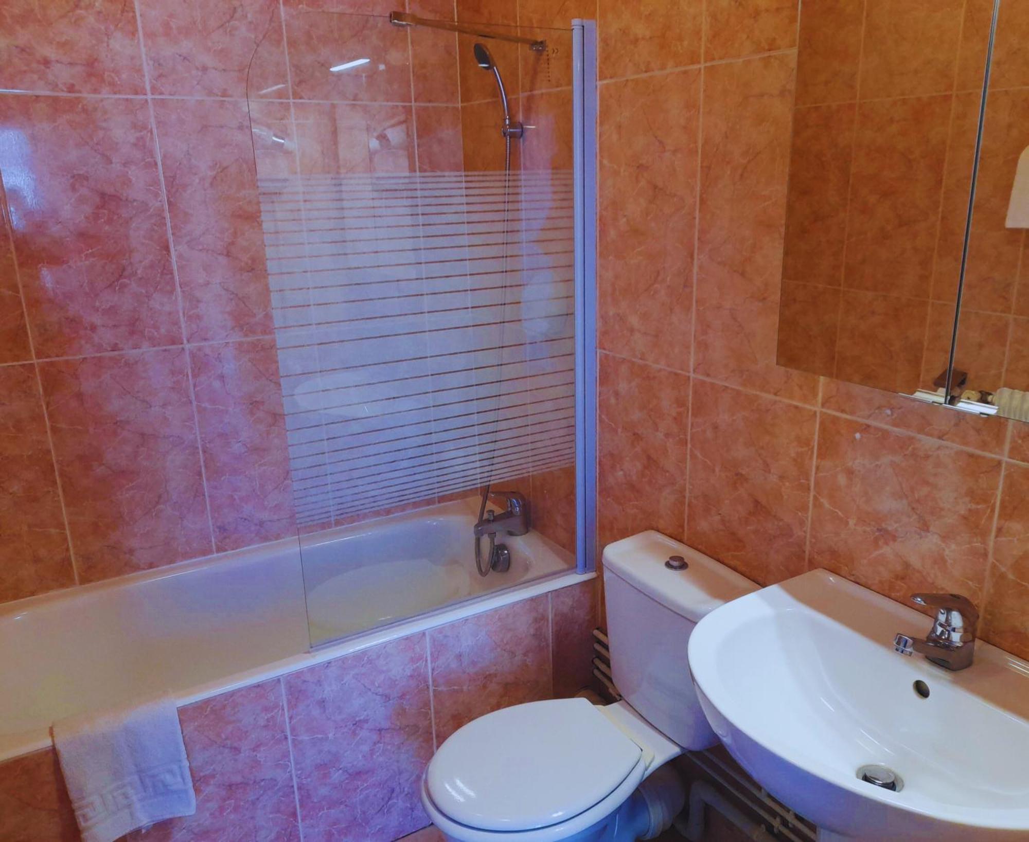 Le Catalan - Hotel Et Appartements Mont-Louis Ngoại thất bức ảnh